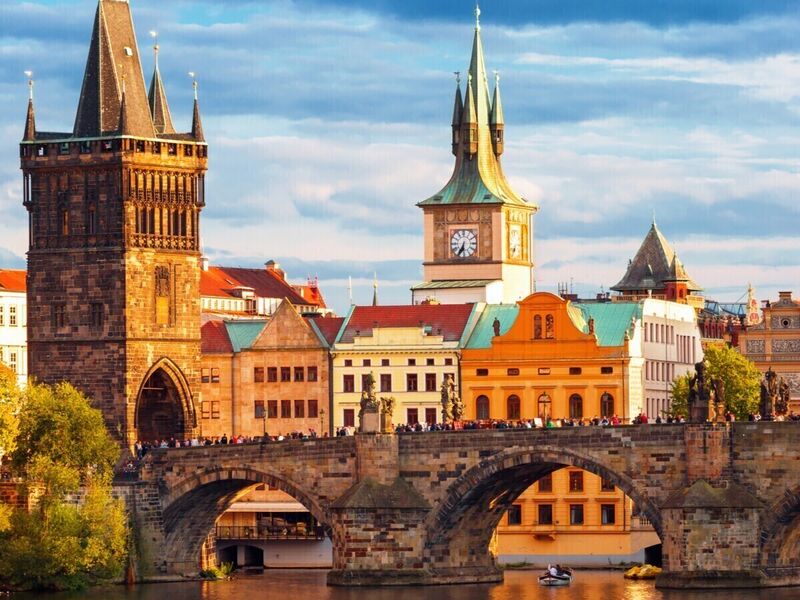 BERLİN ILE BİR ORTA AVRUPA MASALI TURU Türk Hava Yolları ile 6 gece