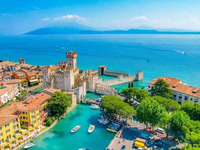 BERNİNA EXPRESS ILE  BİR AVRUPA MASALI TURU Ajet ile 7 gece