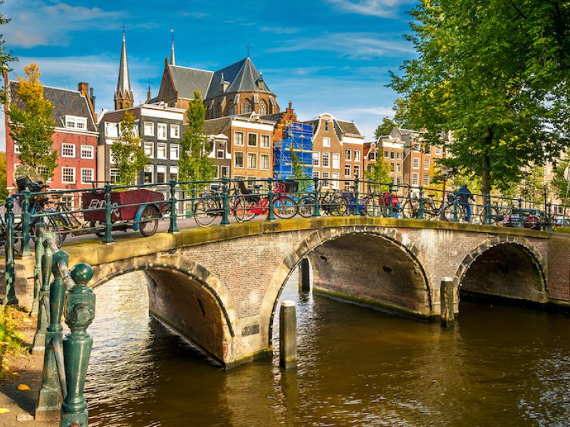 5 ÜLKE ILE BENELUX & PARİS & KÖLN TURU Türk Hava Yolları ile 7 gece