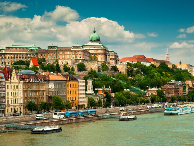 BERLİN ILE BİR ORTA AVRUPA MASALI TURU Türk Hava Yolları ile 7 gece