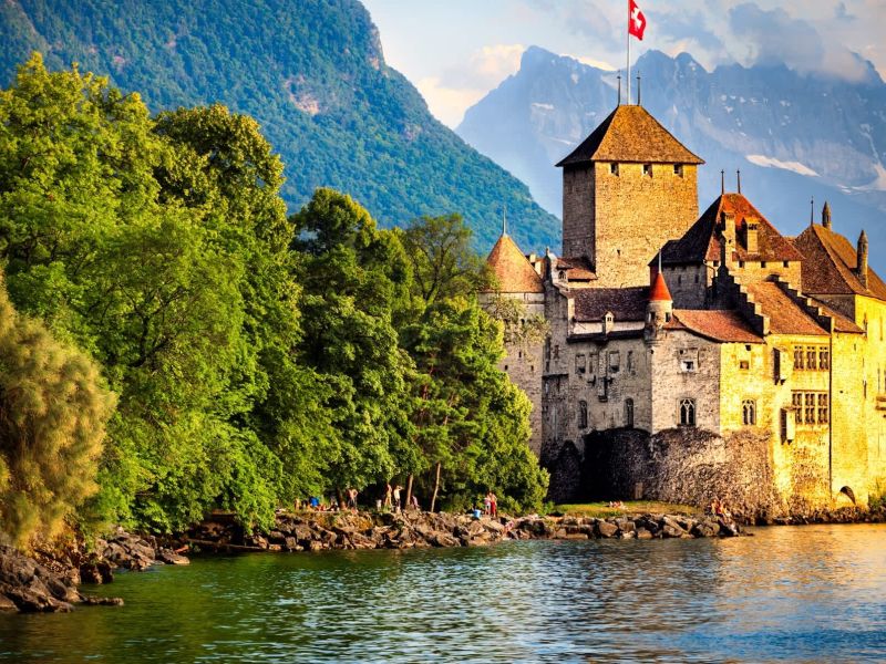 İsviçre Turu 3 Gece 4 Gün - Sabiha Gökçen den AJET ile