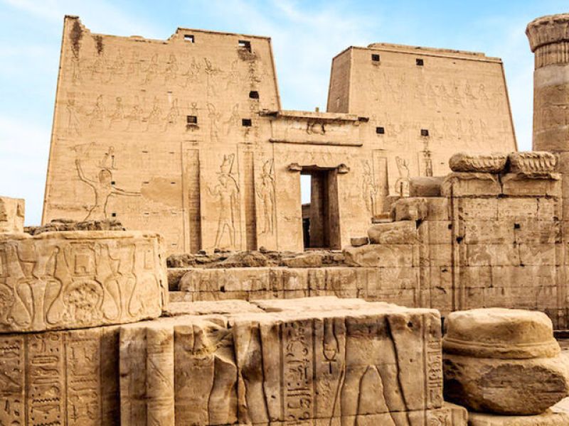 2027 BAŞTANBAŞA GİZEMLİ MISIR TURU-7 GECE 8 GÜN-SHARM gidiş