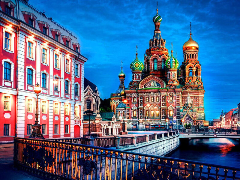 KRAL & KRALİÇE: ST. PETERSBURG & MOSKOVA 6 GECE 7 GÜN TK (VKO-LED)